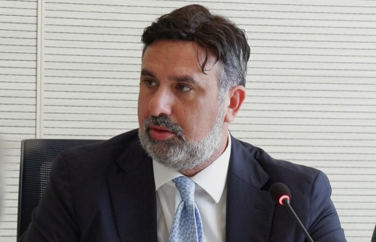 Galleria foto 'Spari contro l’auto dell’allenatore della Virtus Francavilla, indagato il consigliere regionale Vizzino. Lui si difende: «Totalmente estraneo»' - foto 1