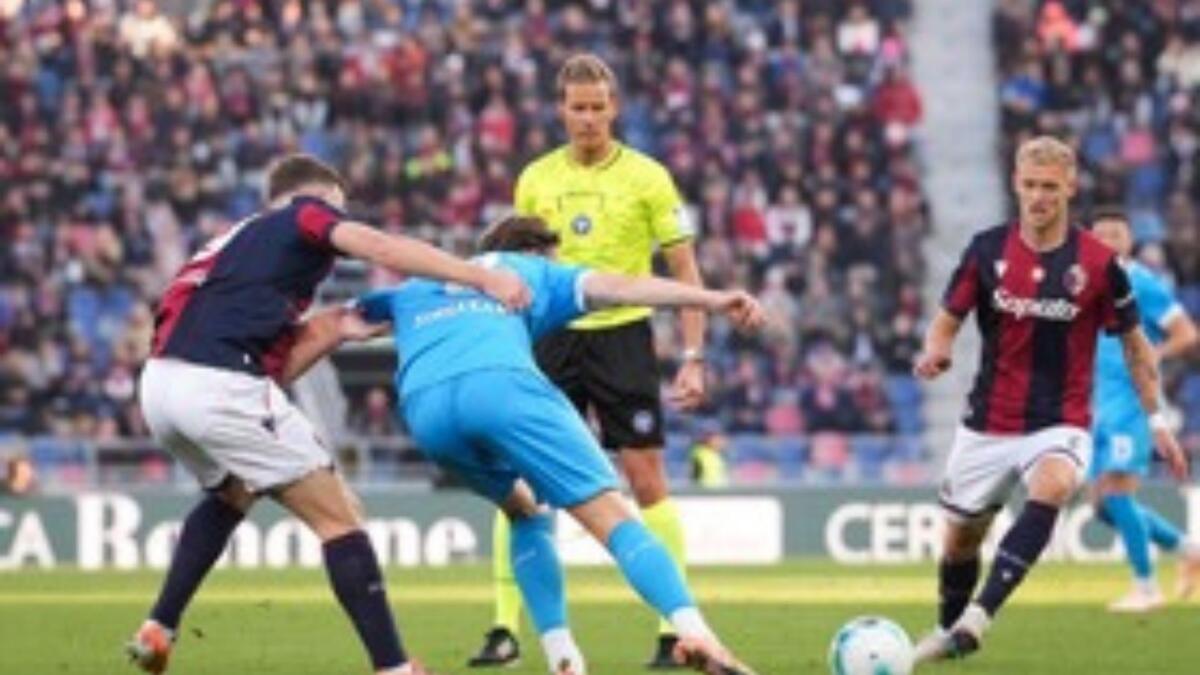 Galleria foto 'Serie A: il Bologna batte il Napoli 2-0, crisi azzurra e rossoblù in zona Champions' - foto 1