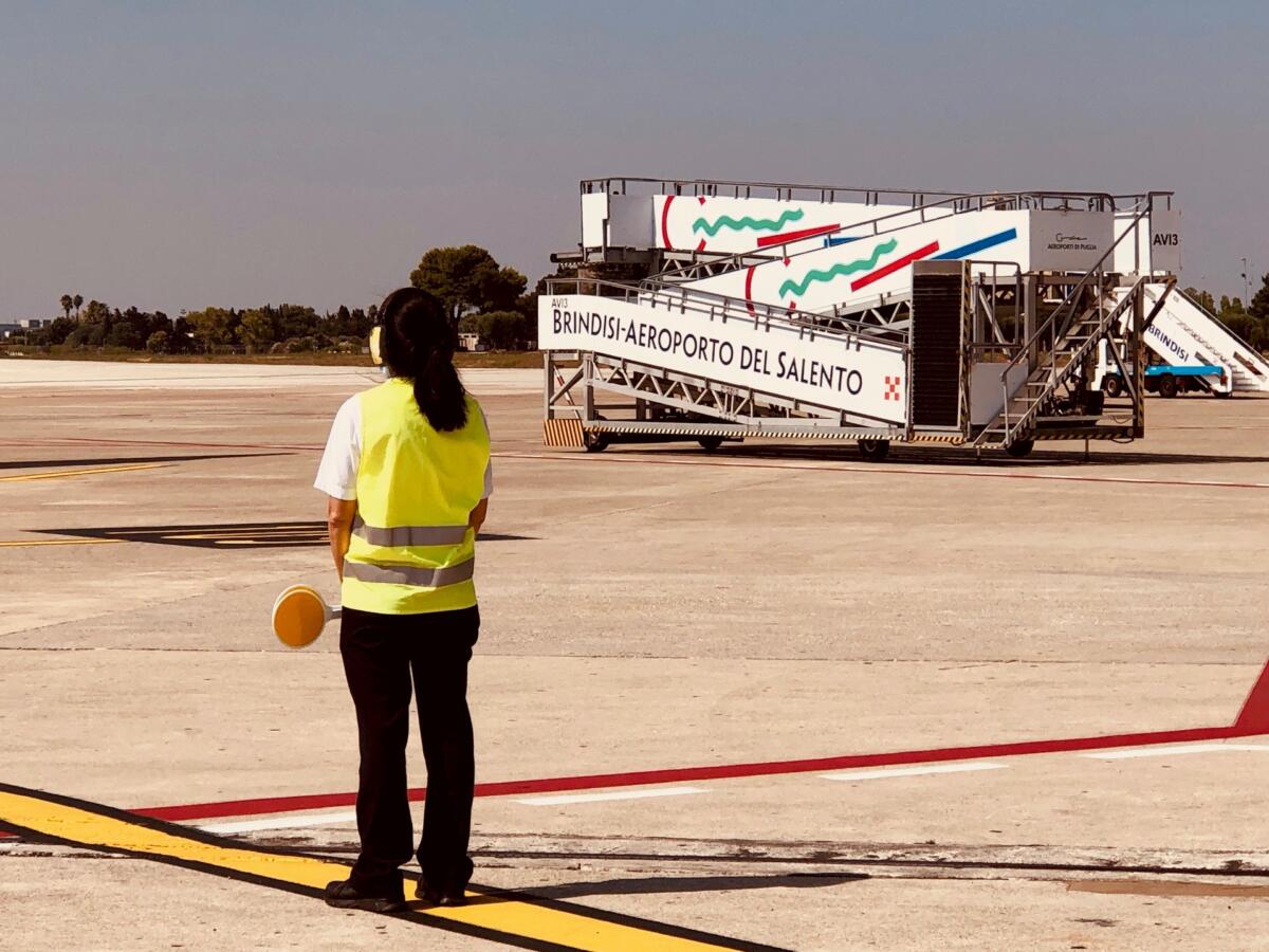 Galleria foto 'Brindisi, in estate torna il volo diretto dall’Aeroporto del Salento a Praga: sarà operato da Eurowings' - foto 1
