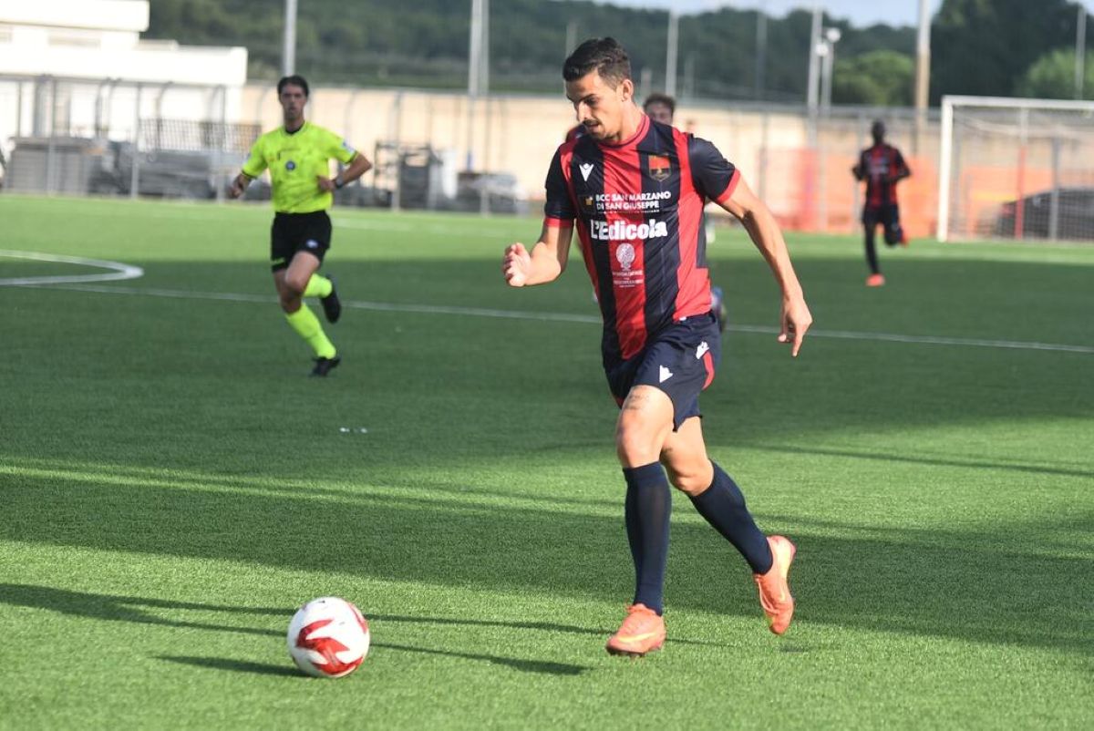 Taranto, bomber Aguilera: «A Racale è successo davvero di tutto. Quella palla è entrata» Taranto, bomber Aguilera: «A Racale è successo davvero di tutto. Quella palla è entrata»