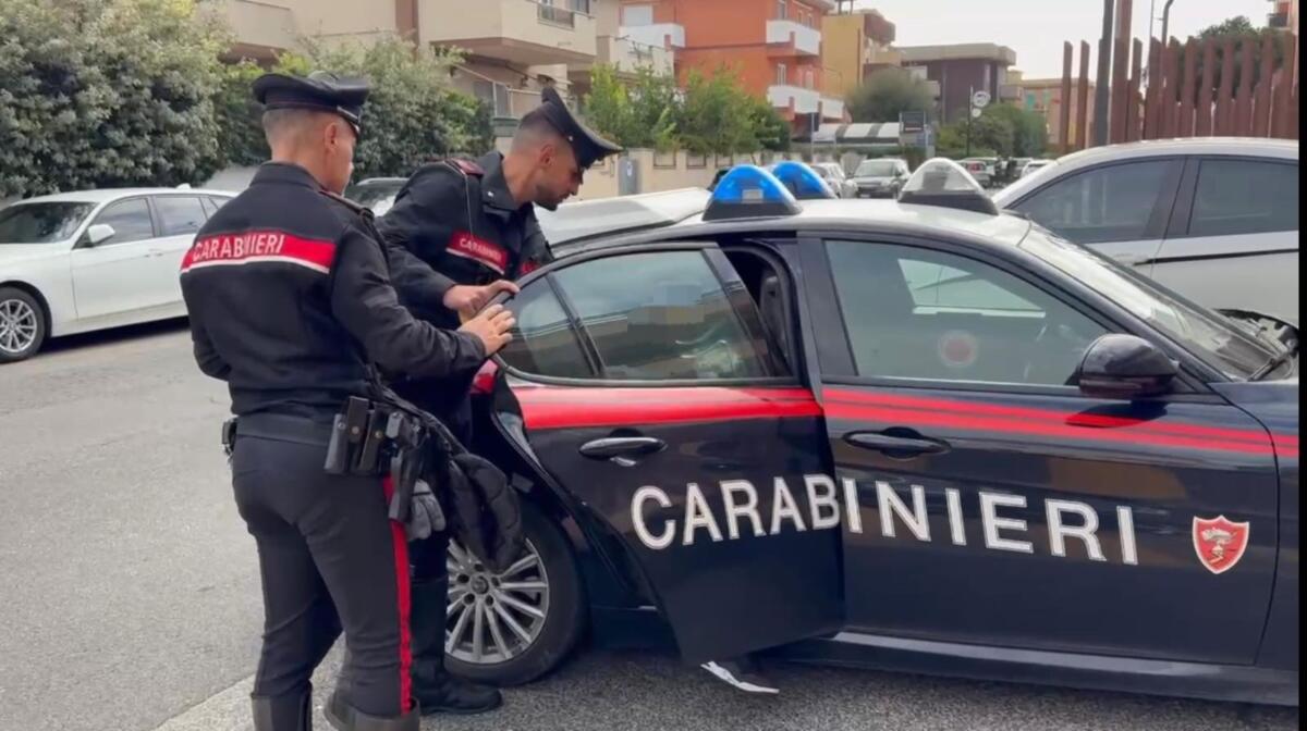Violenza sessuale su una minorenne a Lavinio, 24enne di origini marocchine arrestato a Gallipoli Violenza sessuale su una minorenne a Lavinio, 24enne di origini marocchine arrestato a Gallipoli