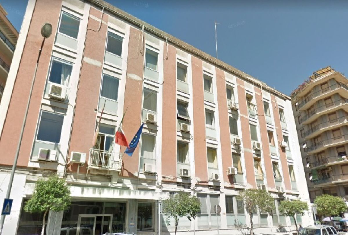 Galleria foto 'Inchiesta Cuffaro, blitz dei Ros nell’Asp Siracusa: sotto la lente l’appalto affidato alla Dussmann' - foto 1