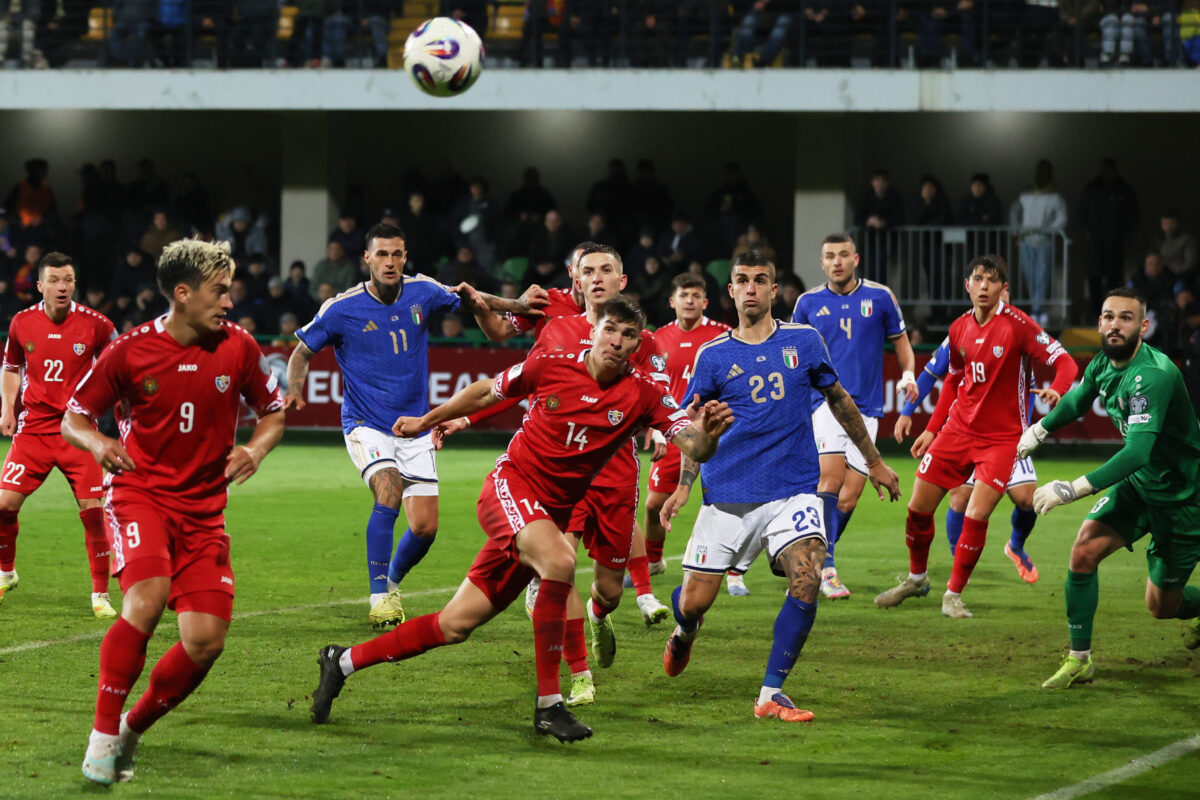 Italia fatica ma vince 2-0 con la Moldova: gol nel finale di Mancini e Pio Esposito Italia fatica ma vince 2-0 con la Moldova: gol nel finale di Mancini e Pio Esposito