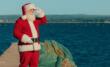 A Taranto Babbo Natale arriva dal mare e viaggia in Ape Calessino: un dono a famiglie e bambini