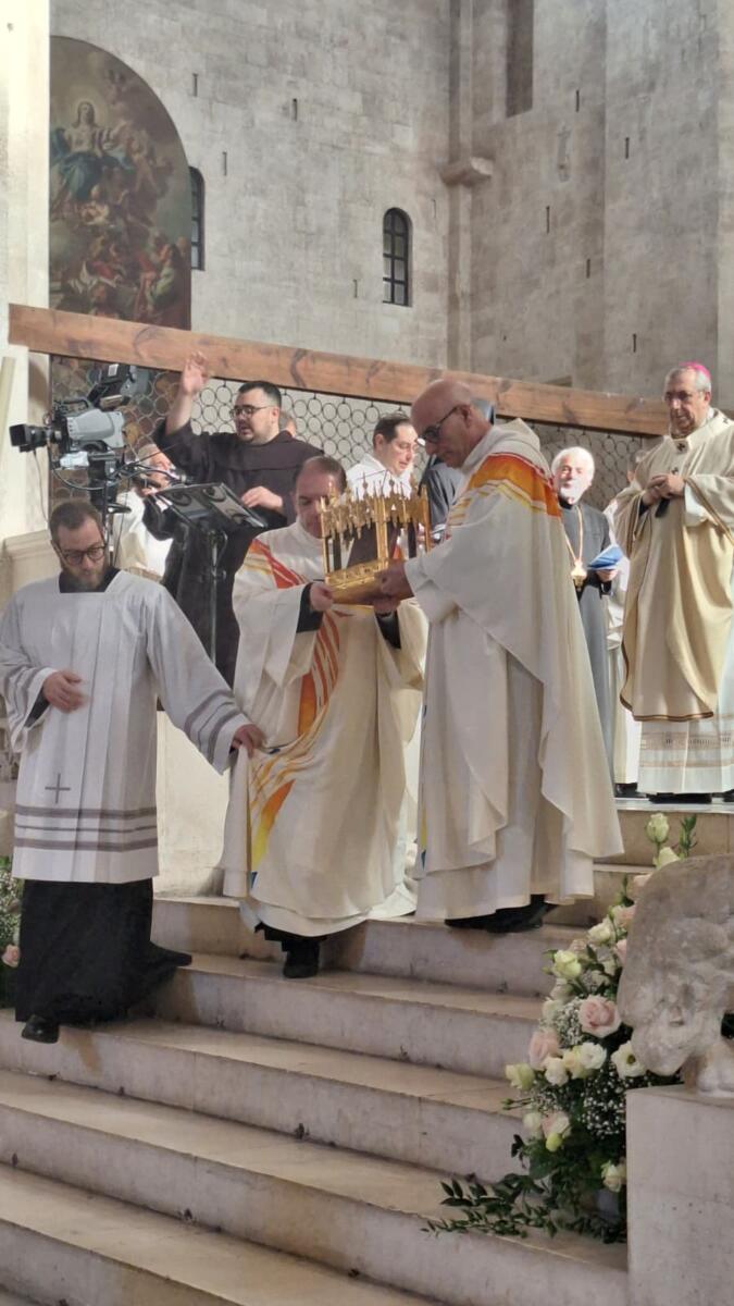 Beatificato a Bari monsignor De Palma, Semeraro: «Un eroe del confessionale» – FOTO Beatificato a Bari monsignor De Palma, Semeraro: «Un eroe del confessionale» – FOTO
