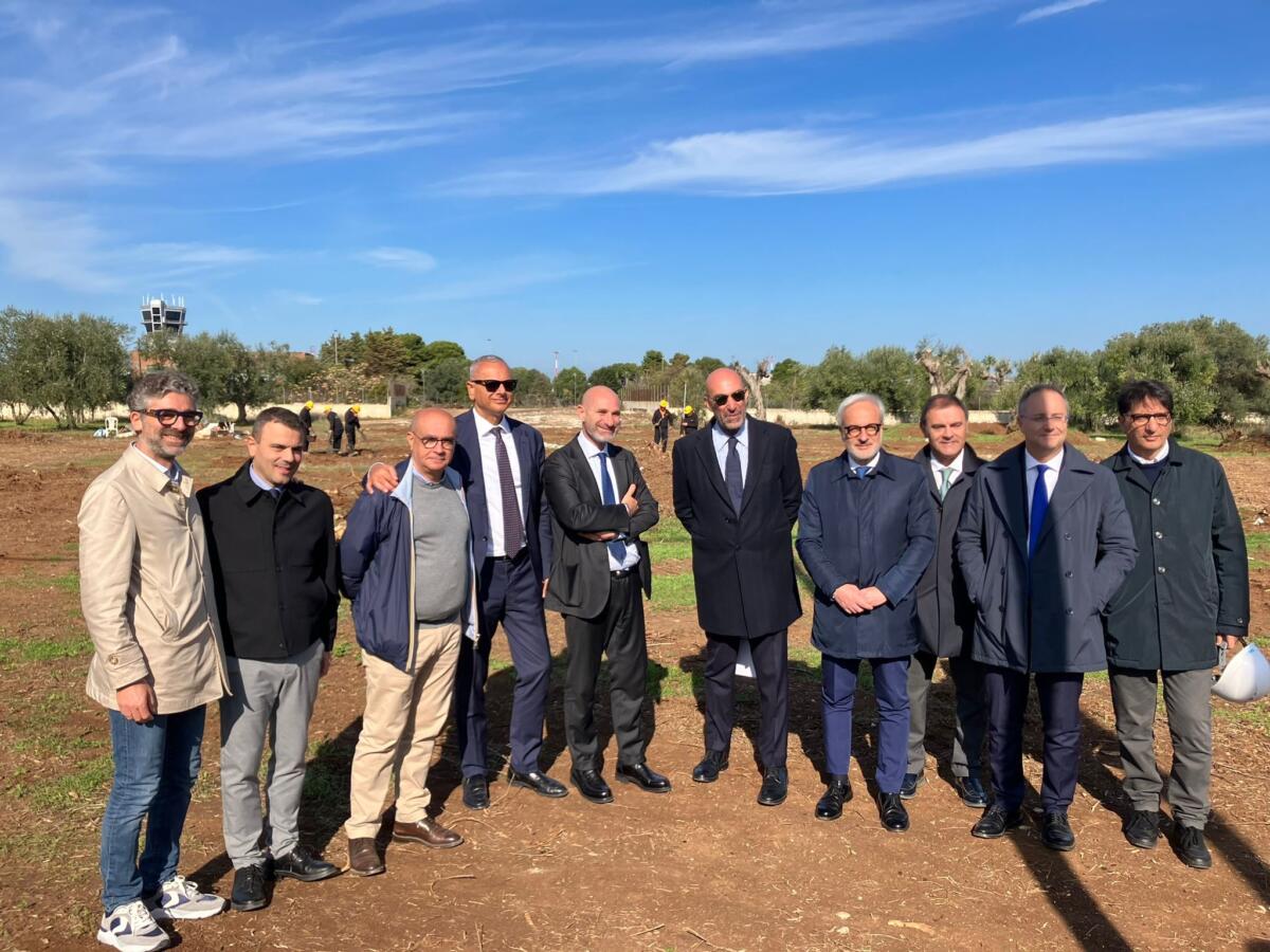 Galleria foto 'Bari, via ai lavori per migliorare l’accesso all’aeroporto: investimento da 3,7 milioni di euro' - foto 2