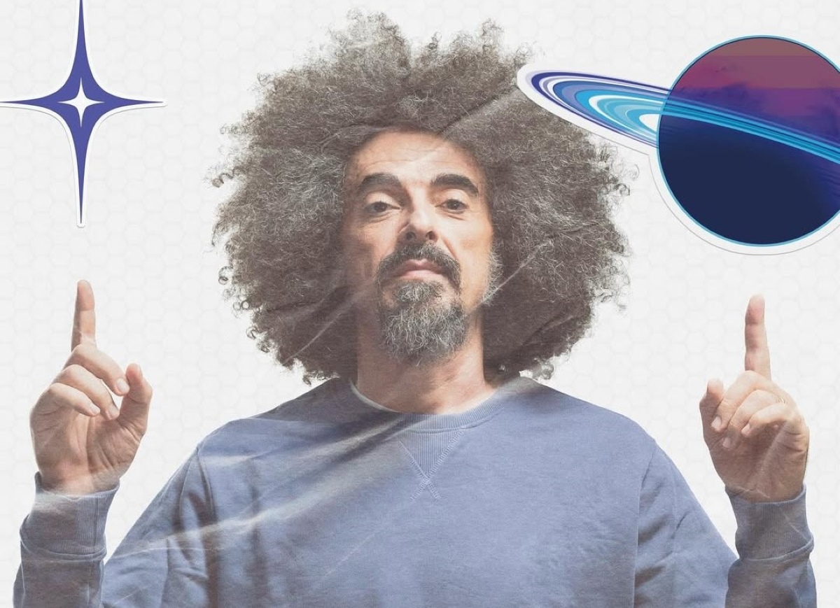 Successo per il ritorno di Caparezza: “Orbit Orbit” vola al primo posto delle classifiche Successo per il ritorno di Caparezza: “Orbit Orbit” vola al primo posto delle classifiche