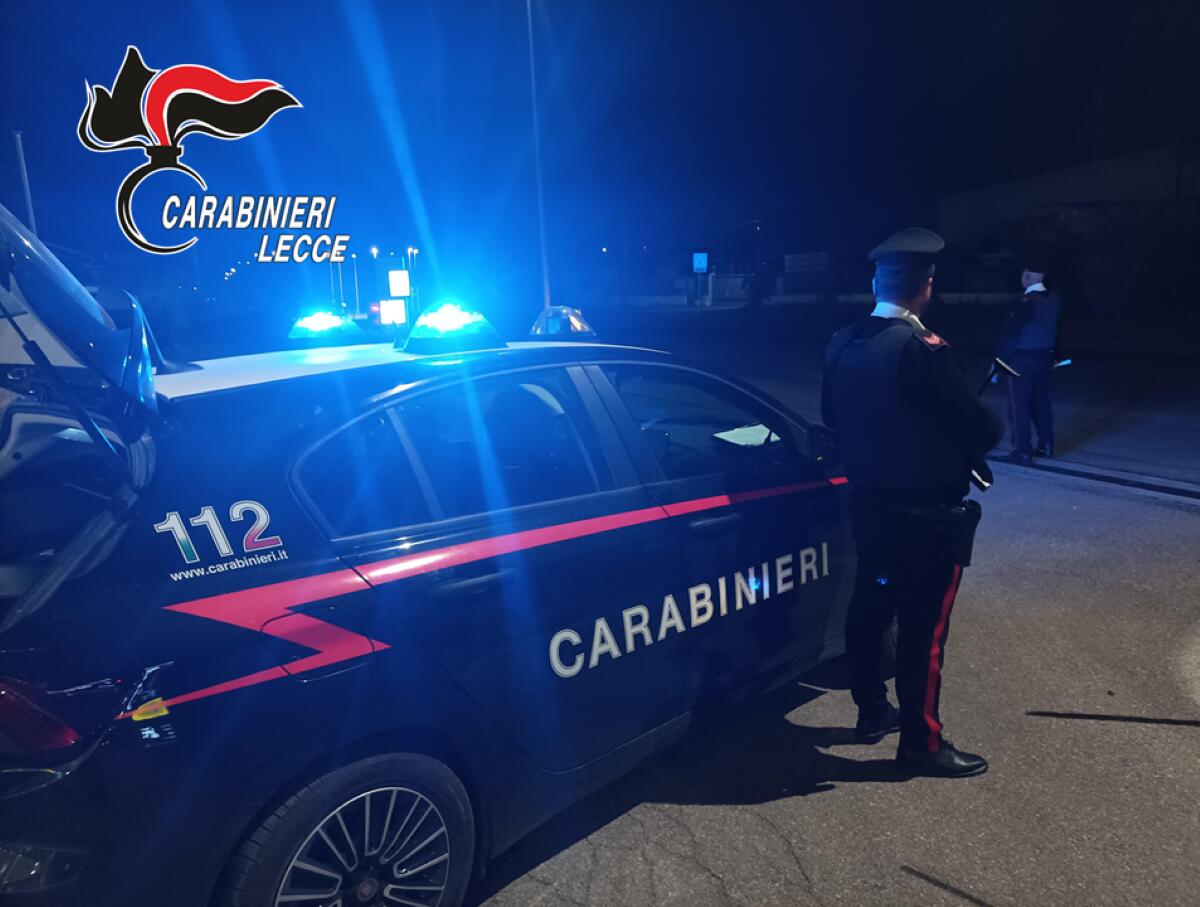 Castrignano del Capo, pretende denaro dagli anziani genitori e li minaccia: arrestato un 38enne Castrignano del Capo, pretende denaro dagli anziani genitori e li minaccia: arrestato un 38enne