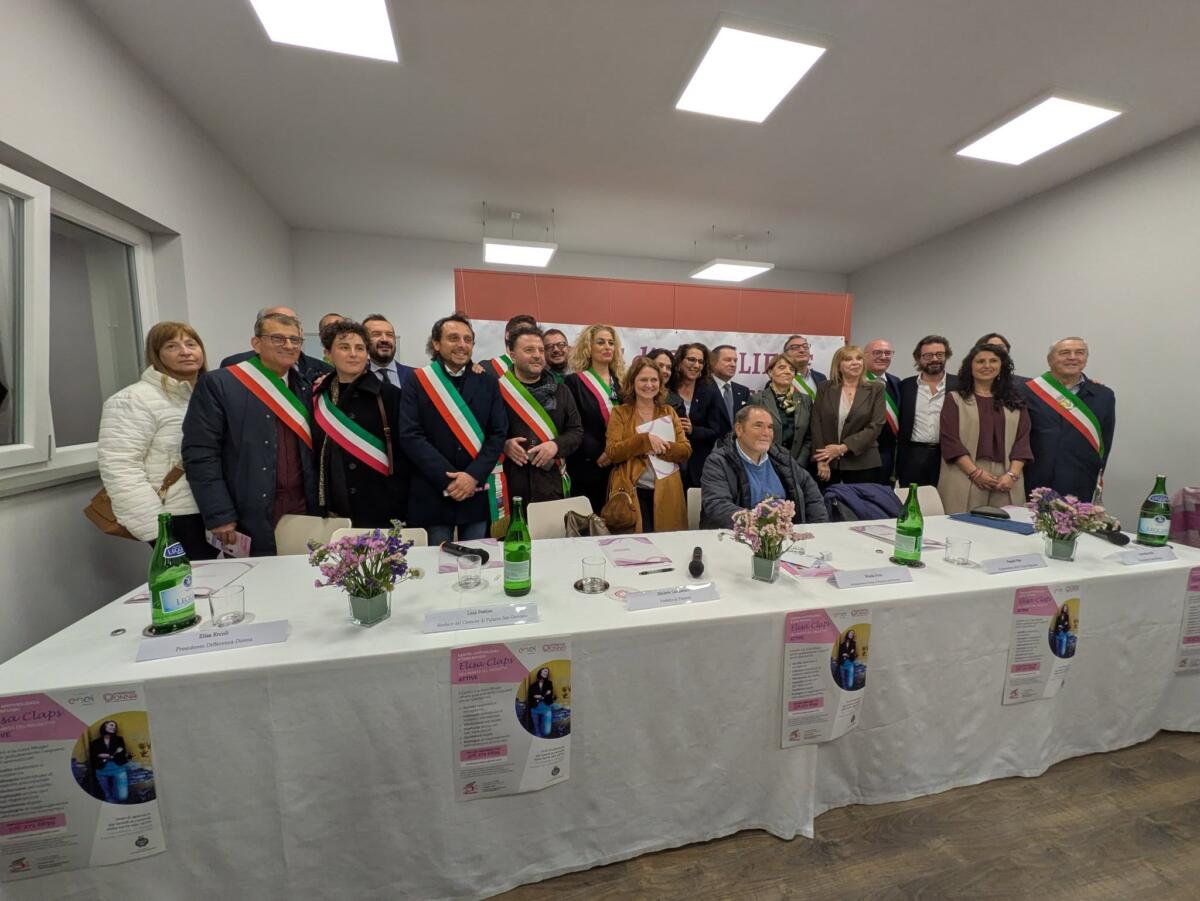 Palazzo San Gervasio, inaugurata la Casa Antiviolenza intitolata ad Elisa Claps: «Da bene confiscato a rifugio» – FOTO Palazzo San Gervasio, inaugurata la Casa Antiviolenza intitolata ad Elisa Claps: «Da bene confiscato a rifugio» – FOTO