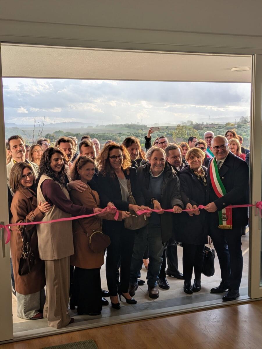 Palazzo San Gervasio, inaugurata la Casa Antiviolenza intitolata ad Elisa Claps: «Da bene confiscato a rifugio» – FOTO Palazzo San Gervasio, inaugurata la Casa Antiviolenza intitolata ad Elisa Claps: «Da bene confiscato a rifugio» – FOTO