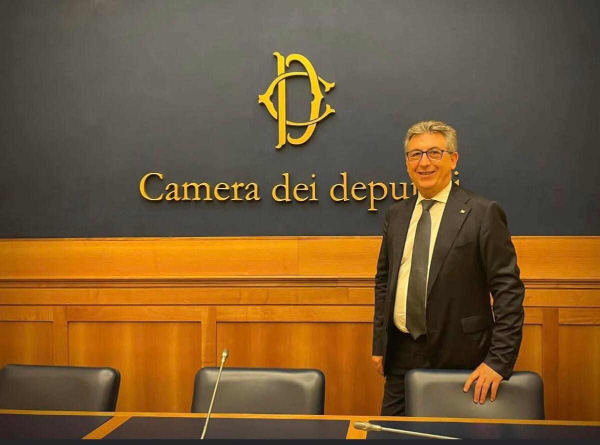 Galleria foto 'Taranto: porto e interporto, De Palma: «Sistema logistico strategico del Mediterraneo»' - foto 1