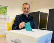 Regionali in Puglia, Decaro al voto a Torre a Mare: «Scegliamo il nostro futuro»