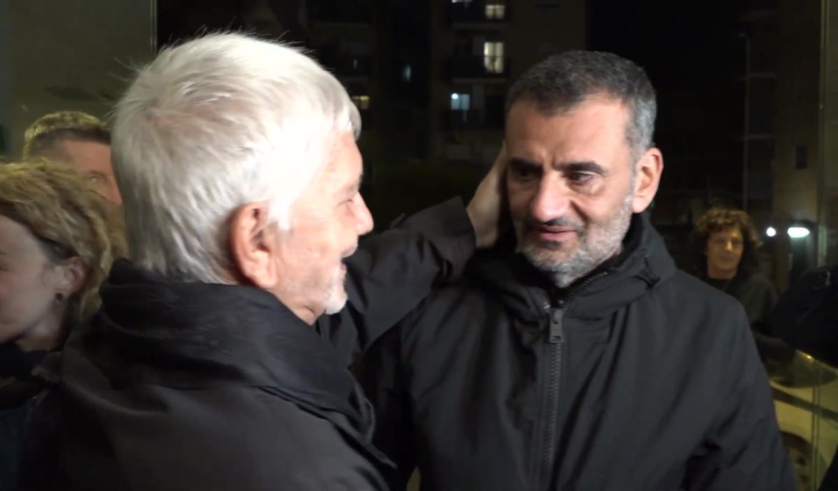 Verso le Regionali, dopo le tensioni è pace fatta tra Vendola e Decaro: «Mai stata guerra» Verso le Regionali, dopo le tensioni è pace fatta tra Vendola e Decaro: «Mai stata guerra»