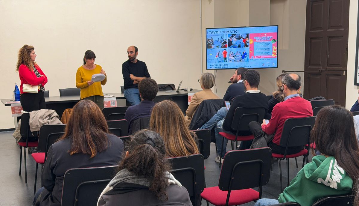Bari lancia la sua Food Policy: la città costruisce un sistema alimentare «giusto, sano e sostenibile» Bari lancia la sua Food Policy: la città costruisce un sistema alimentare «giusto, sano e sostenibile»
