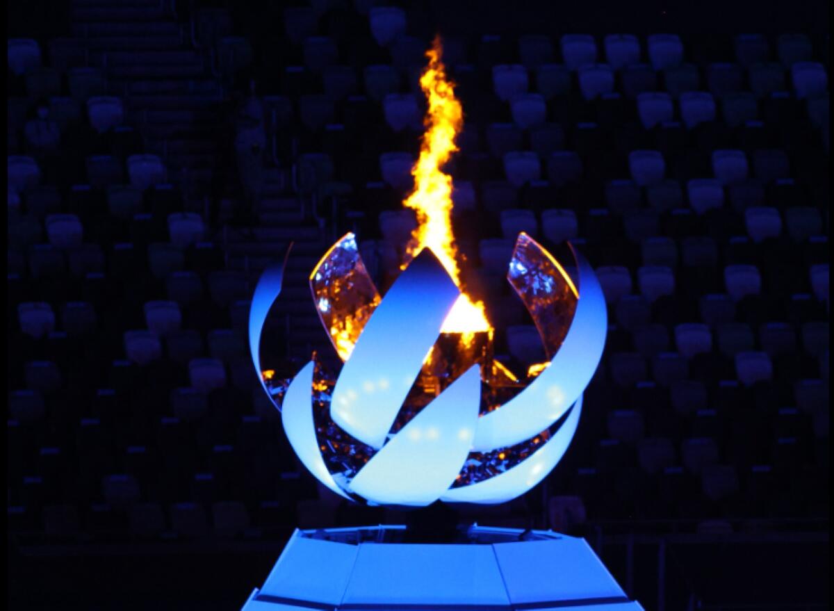 Milano-Cortina 2026, svelato il viaggio della Fiamma Olimpica: 12mila km e tappa a Bari per Capodanno – VIDEO Milano-Cortina 2026, svelato il viaggio della Fiamma Olimpica: 12mila km e tappa a Bari per Capodanno – VIDEO