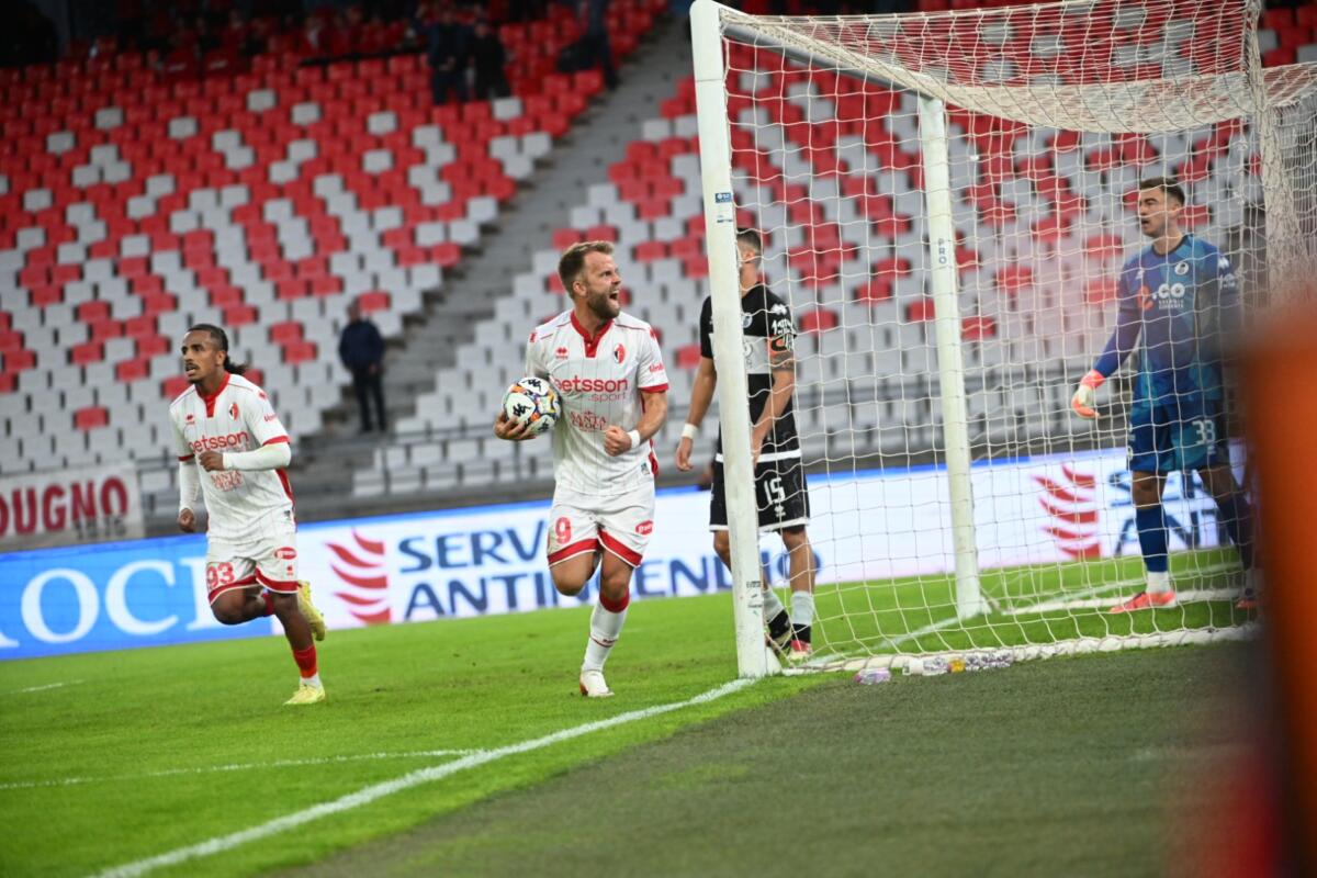 Galleria foto 'Serie B, al Bari basta Gytkjaer: il Cesena dell’ex Mignani battuto 1-0 al San Nicola' - foto 1