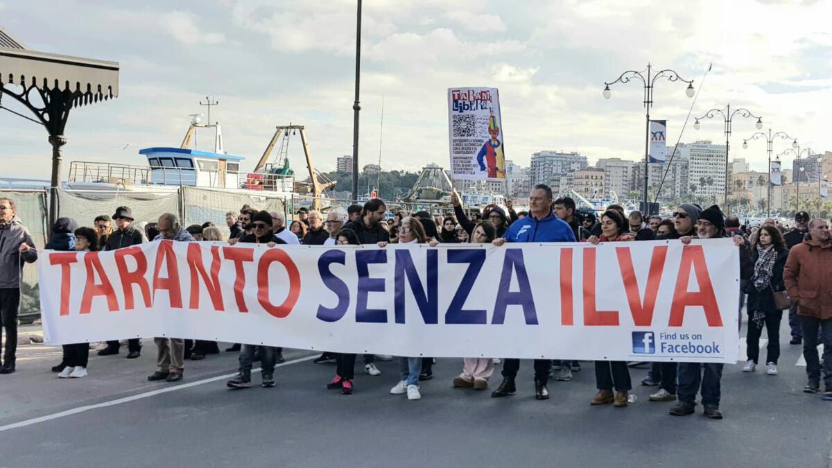 Gli ambientalisti: «Ilva va chiusa». E c’è il ricorso a Mattarella contro l’Aia Gli ambientalisti: «Ilva va chiusa». E c’è il ricorso a Mattarella contro l’Aia