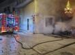 Melendugno, in fiamme un’auto in piazza Castello: danneggiata anche una tubazione dell’Aqp