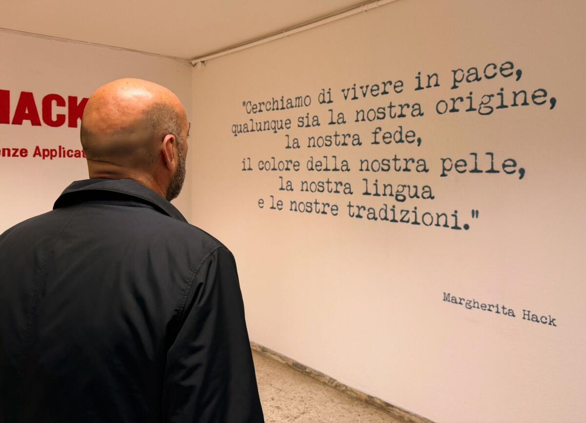 Bari, gli studenti del “Marconi-Hack” entrano nella sede temporanea di via Re David: «Impegno mantenuto»