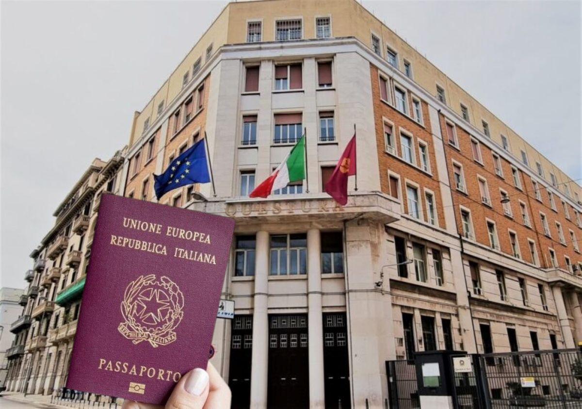 Galleria foto 'Rilascio del passaporto, la Questura di Bari: «Dall’1 dicembre 2025 cambiano le modalità di pagamento»' - foto 1