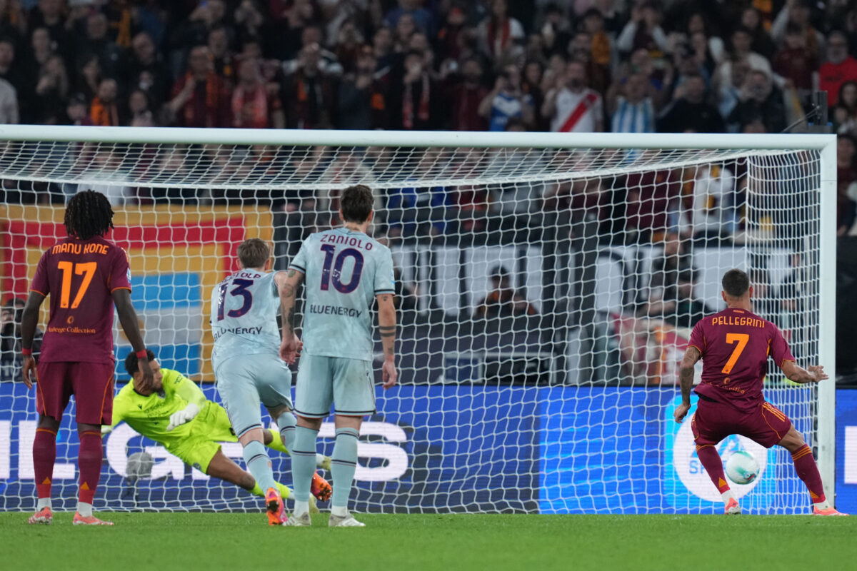 Galleria foto 'Roma batte Udinese 2-0, segnano Pellegrini e Celik: giallorossi in vetta, una gioia per i tifosi' - foto 1