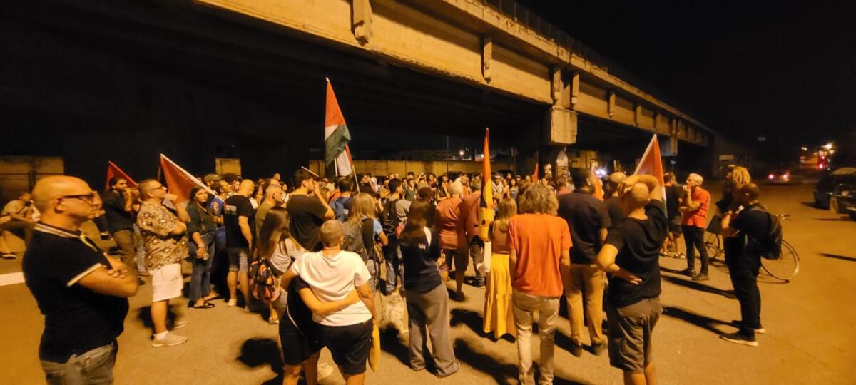 Taranto, nuova protesta contro Eni per il greggio diretto all’aviazione d’Israele Taranto, nuova protesta contro Eni per il greggio diretto all’aviazione d’Israele