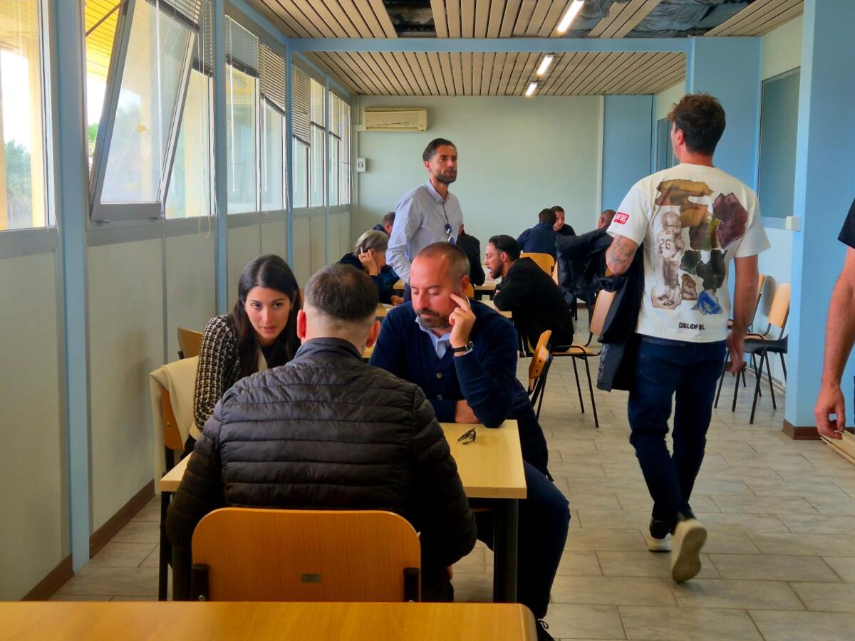Galleria foto 'Occupazione per i detenuti, a Lecce il primo recruiting day in carcere con dieci imprese del territorio' - foto 1