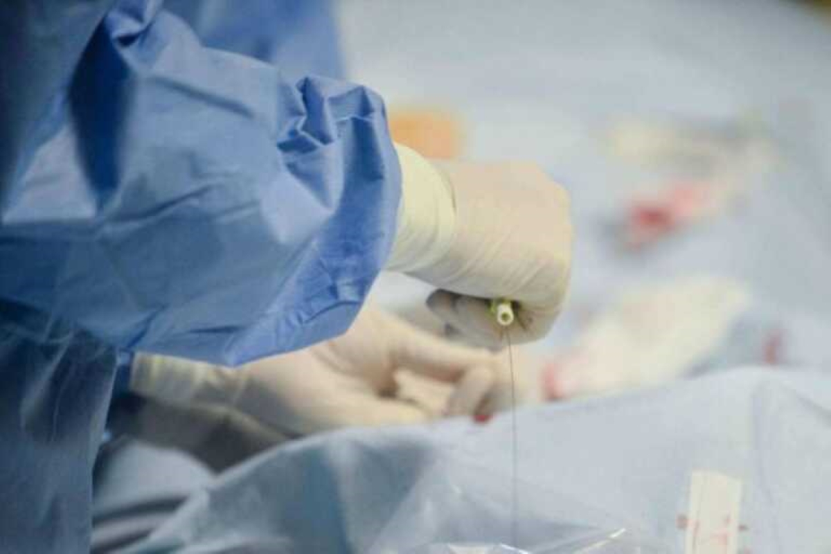 Scorrano, muore a 42 anni dopo un intervento al ginocchio: otto gli indagati Scorrano, muore a 42 anni dopo un intervento al ginocchio: otto gli indagati