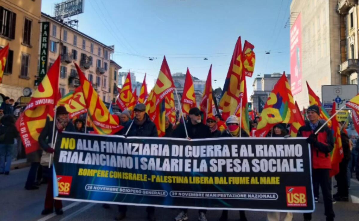 Scioperi e cortei da Milano a Roma: in migliaia in piazza contro la Manovra economica 2026 Scioperi e cortei da Milano a Roma: in migliaia in piazza contro la Manovra economica 2026