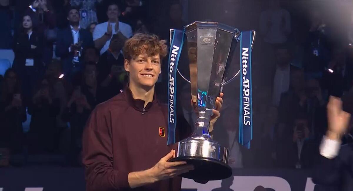 Tennis, Sinner domina Alcaraz e conquista per il secondo anno di fila le ATP Finals di Torino Tennis, Sinner domina Alcaraz e conquista per il secondo anno di fila le ATP Finals di Torino