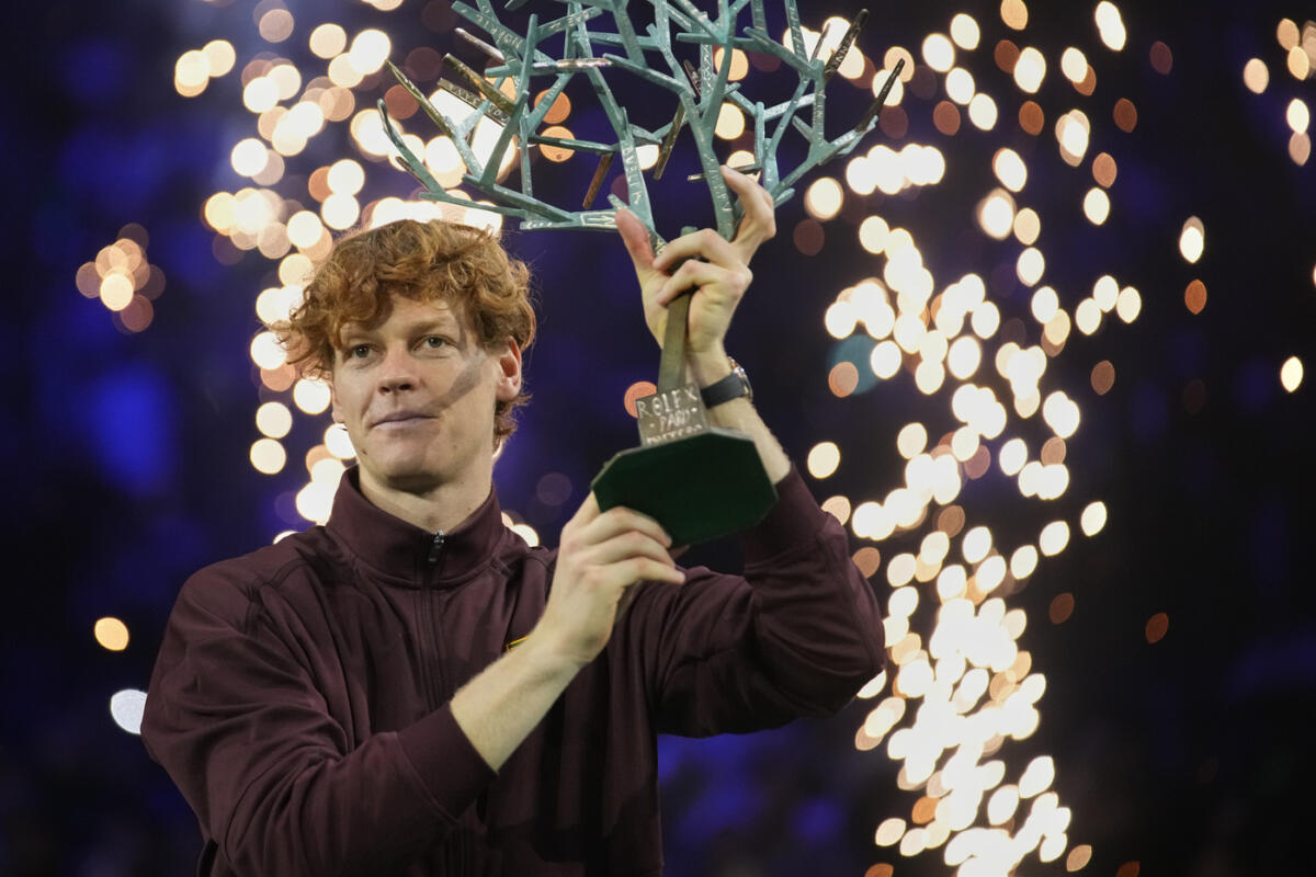 Galleria foto 'Tennis, Sinner vince la finale del Masters 1000 di Parigi e torna numero uno del Mondo' - foto 1
