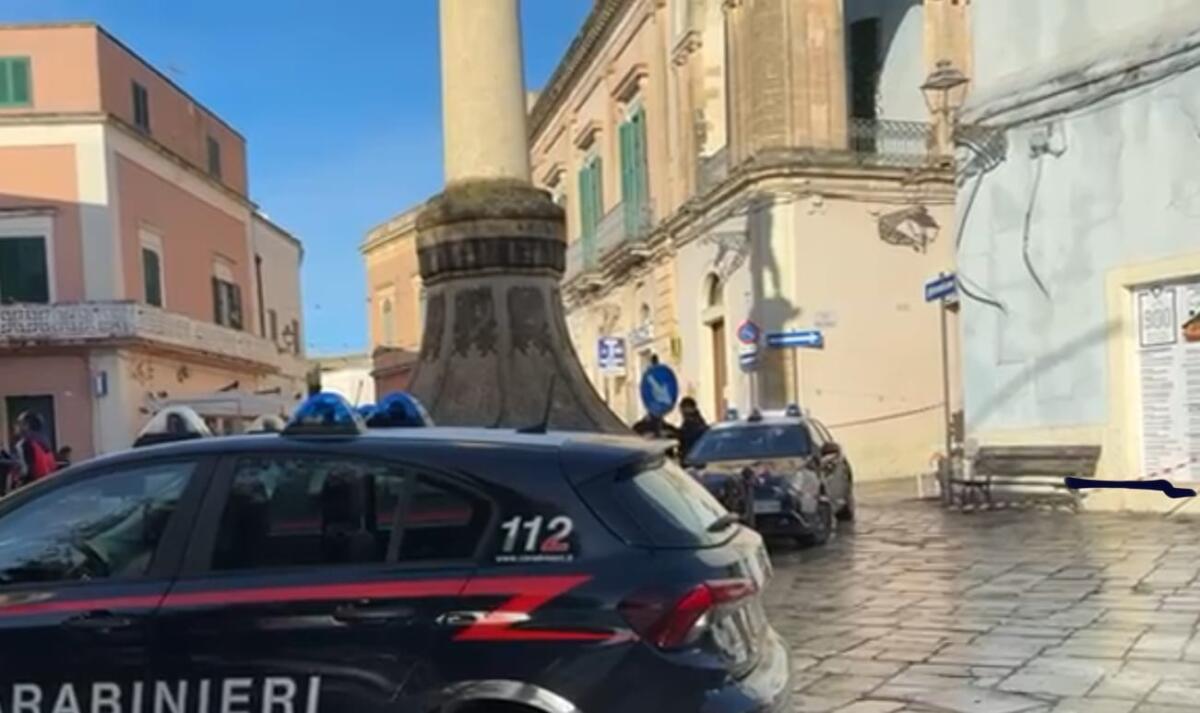 Copertino, 24enne in ospedale con una ferita d’arma da fuoco al volto: indagano i carabinieri Copertino, 24enne in ospedale con una ferita d’arma da fuoco al volto: indagano i carabinieri