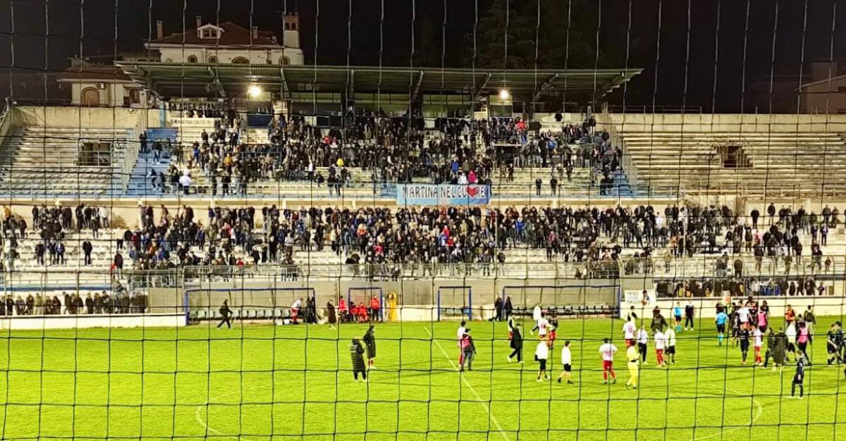 Serie D, scontri allo stadio Tursi durante Martina-Barletta: 10 tifosi ospiti Daspati e denunciati Serie D, scontri allo stadio Tursi durante Martina-Barletta: 10 tifosi ospiti Daspati e denunciati