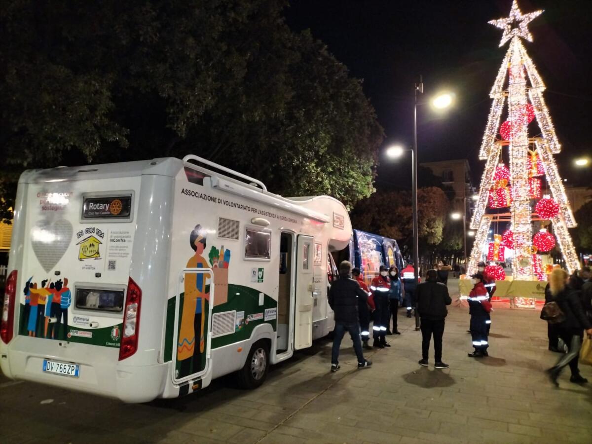 Galleria foto 'Clochard aggredito a Bari, la preoccupazione di In.Con.tra: «Sempre più gente vive in strada»' - foto 1