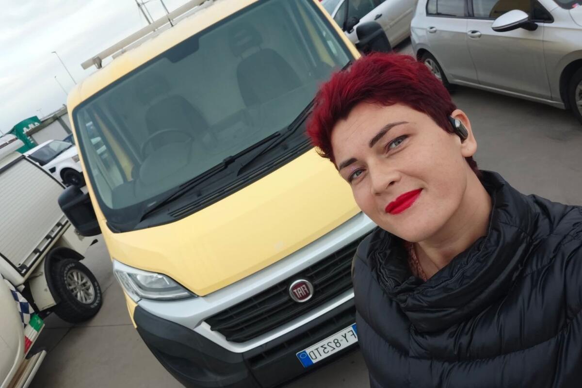 Galleria foto 'San Severo, le rubano il furgone di lavoro e chiedono un riscatto da 4mila euro: l’appello' - foto 1