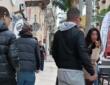 Nave da crociera israeliana a Brindisi, tensione tra turisti e cittadini: sputi e minacce – VIDEO