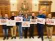 Storia e cuore biancorosso nel calendario 2026 di CasaBari: «Calcio, arte e solidarietà per l’infanzia»