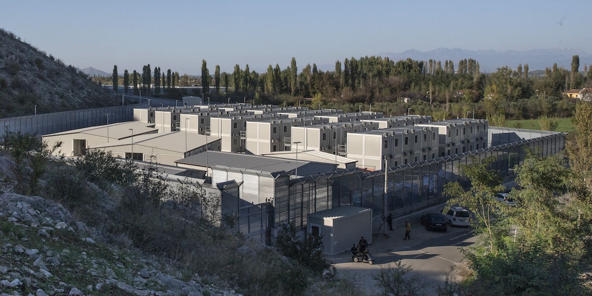 Galleria foto 'Gjader, il Centro albanese gestito da Medihospes: ancora niente firma sul contratto' - foto 1