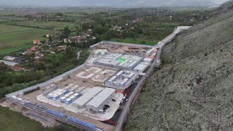 centro migranti albania