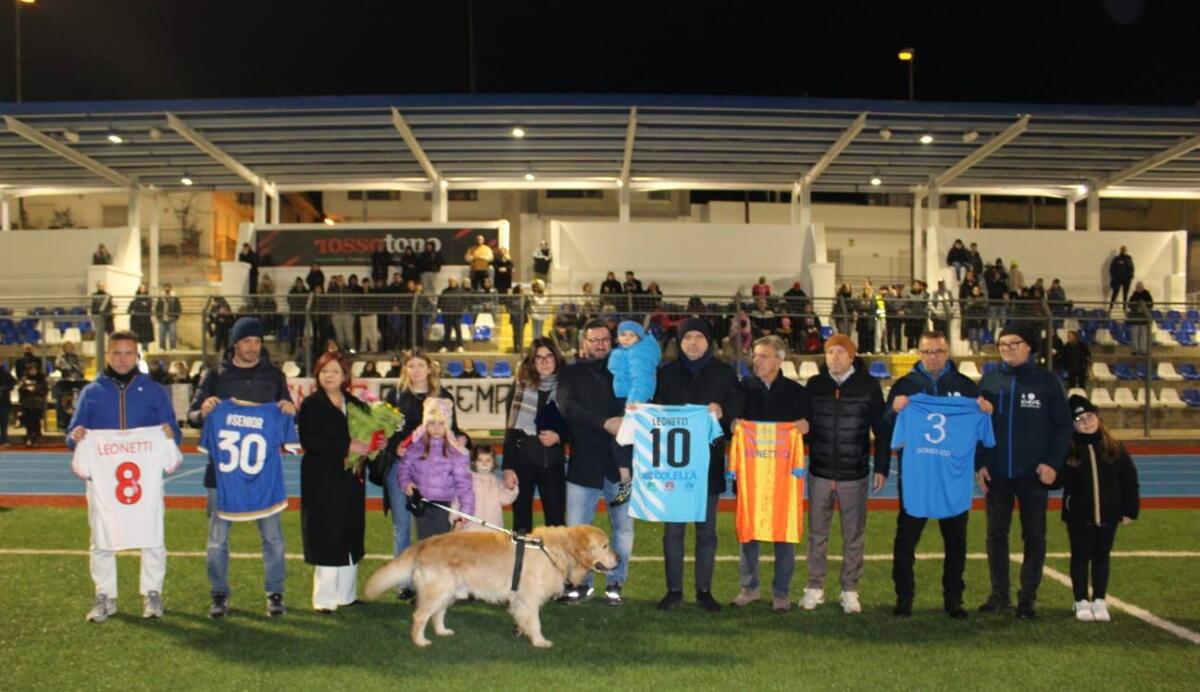 Galleria foto 'Triggiano, un goal per il “Gigante Buono”: in campo per ricordare Domenico Leonetti a un anno dalla tragedia' - foto 1