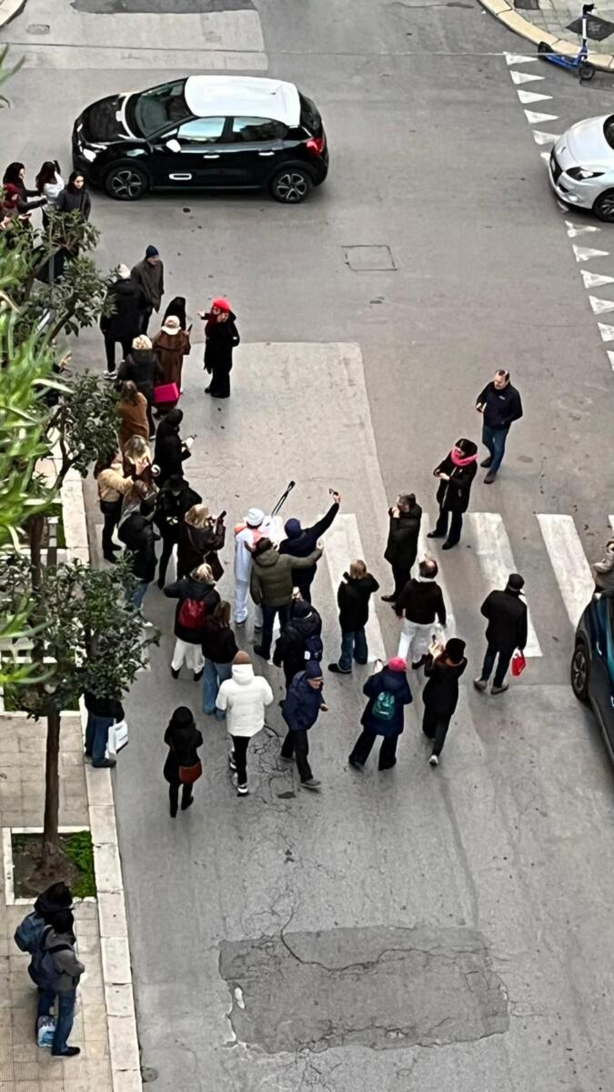 Galleria foto 'La Fiamma olimpica chiude l’anno a Bari: festa in largo Giannella – VIDEO' - foto 4