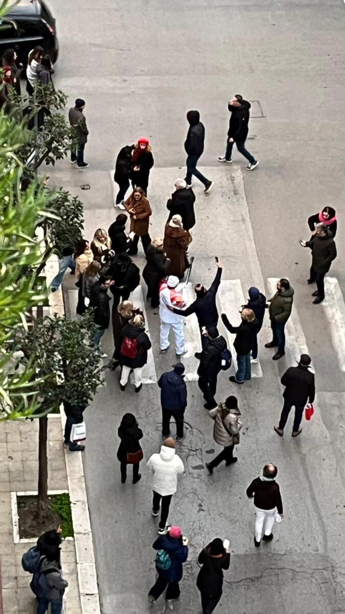 Galleria foto 'La Fiamma olimpica chiude l’anno a Bari: festa in largo Giannella – VIDEO' - foto 2