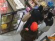 «Suggerisce alle figlie come rubare»: “ripulito” il Funny Yummy a Bari. I titolari: «Premio mamma dell’anno»