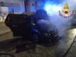 Auto in fiamme nel Salento, due vetture distrutte in altrettanti incendi a Lecce e a Taviano: indagini