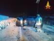 Paura sulla provinciale 28 a Ostuni, auto impatta contro un palo della luce e si ribalta: un ferito