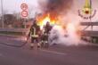 Lecce, Maserati prende fuoco sulla tangenziale: salvo il conducente 38enne