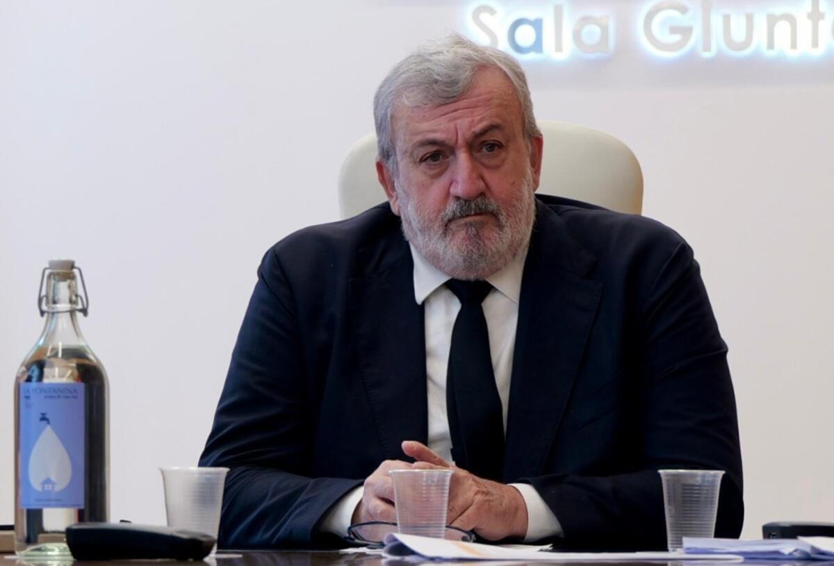 Il futuro di Michele Emiliano: «Non voglio creare imbarazzi a politica e magistratura» Il futuro di Michele Emiliano: «Non voglio creare imbarazzi a politica e magistratura»