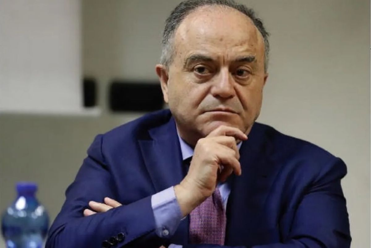 A Napoli la cosca Licciardi gestiva case popolari e recupero crediti, Gratteri: «Mettono il becco in ogni attività» A Napoli la cosca Licciardi gestiva case popolari e recupero crediti, Gratteri: «Mettono il becco in ogni attività»