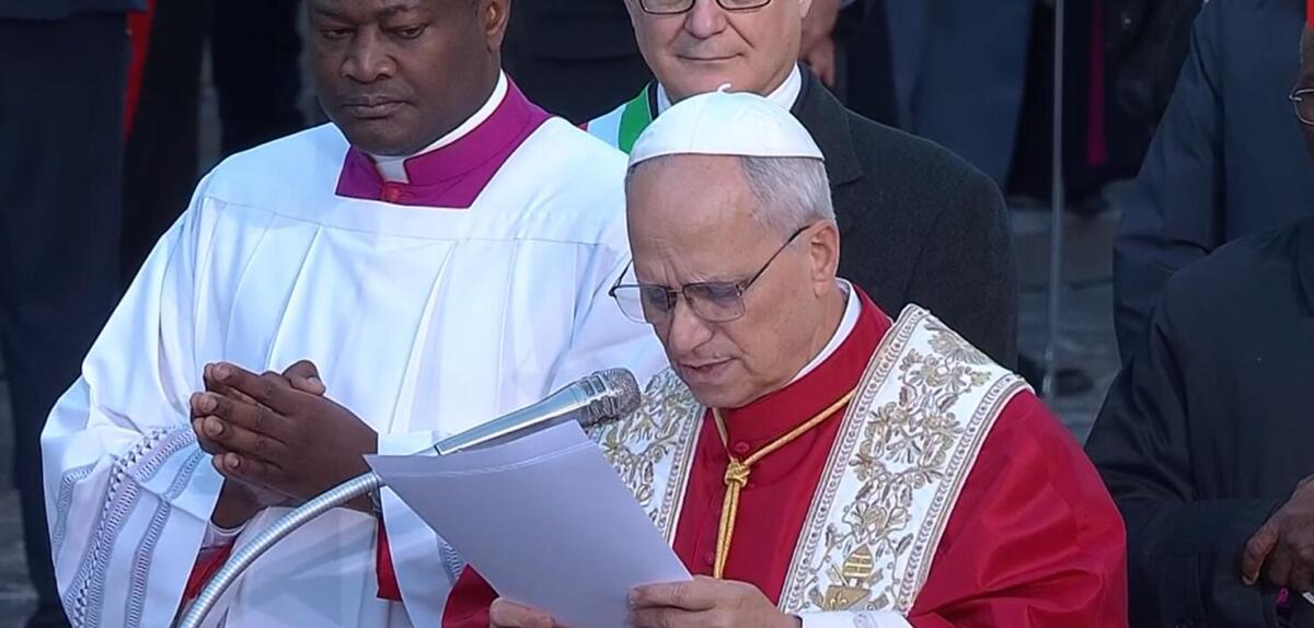 Festa dell’Immacolata: papa Leone depone rose bianche e invoca pace e speranza per l’umanità Festa dell’Immacolata: papa Leone depone rose bianche e invoca pace e speranza per l’umanità