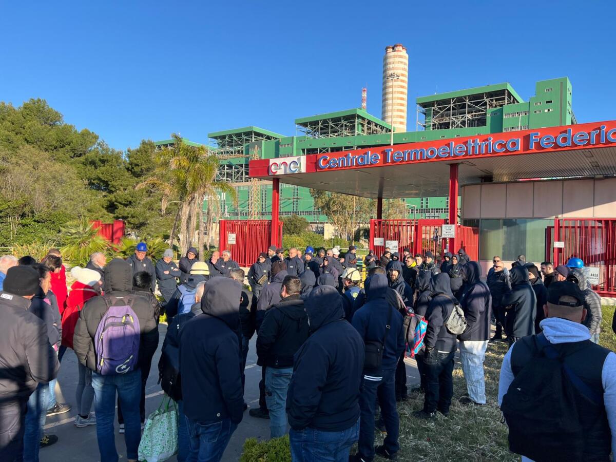 Galleria foto 'Brindisi, ancora scontro sulla dismissione del carbone a Cerano: il M5s attacca Enel e Governo' - foto 1